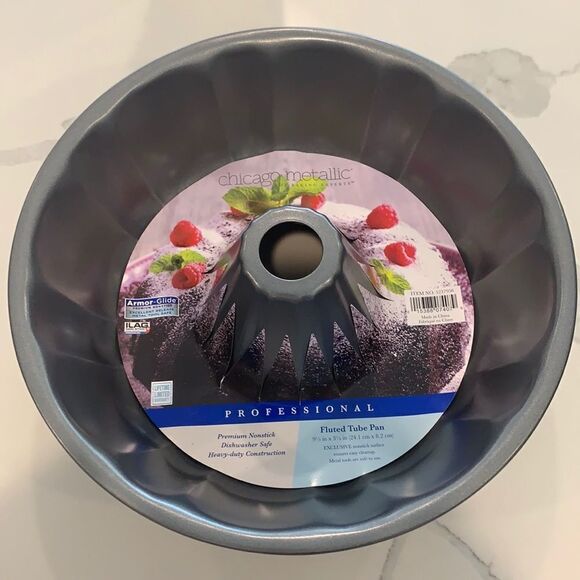 Fluted Tube Pan🧑‍🍳  - Picture 1 of 5